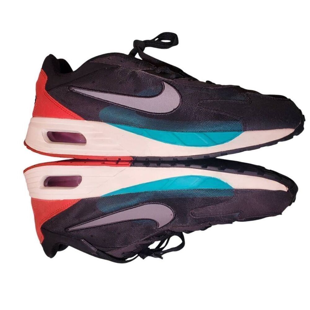 Mens Nike Air Max Solo DX3666-001 Sneakers  Black/Jade/Red Low Top Sneakers Shoe
